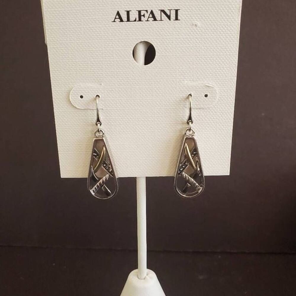 Alfani Teardrop Dangle Earrings‎ Silver Tone Gold Tone Detail New with Tags